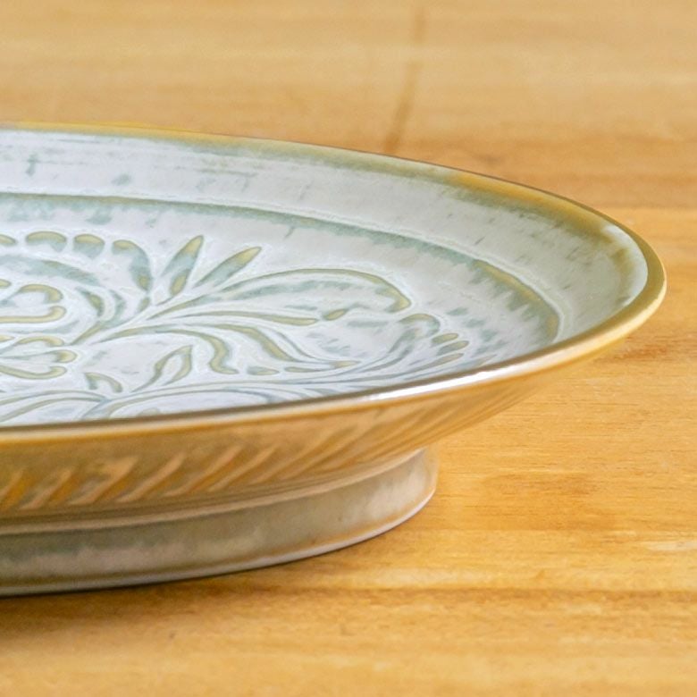 有田焼】花唐草彫り 楕円皿 ハクア 16㎝ | インテリア雑貨のPayung(パユン)